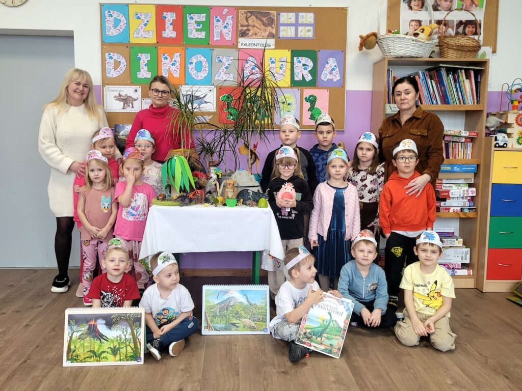 Dzień Dinozaura w przedszkolu Dzień Dinozaura w przedszkolu